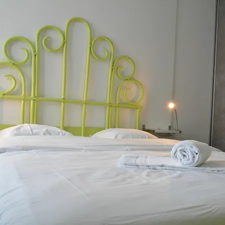 T2 Apartment *